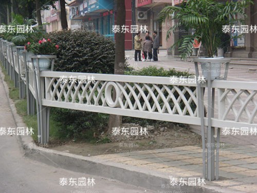 PVC護(hù)欄花箱